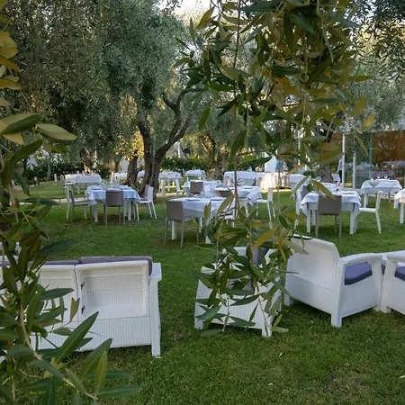Melograno Featured With Swimming Pool And Private Mattinata