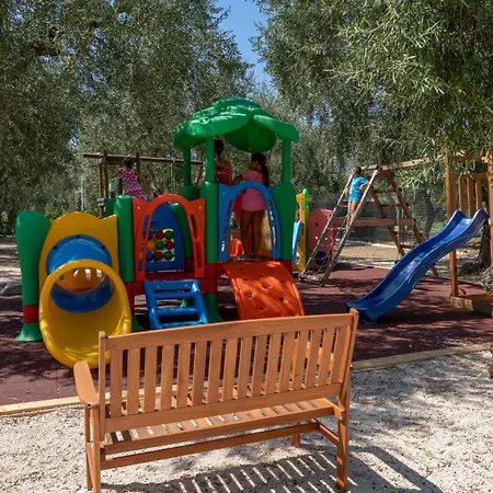 Melograno Featured With Swimming Pool And Private Holiday home