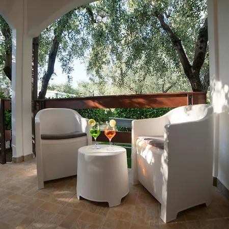 Melograno Featured With Swimming Pool And Private Holiday home Mattinata